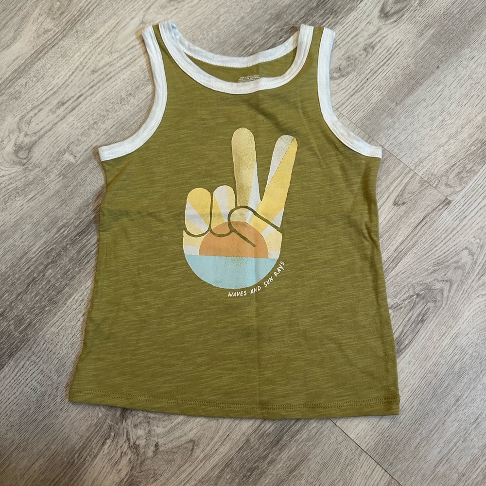 LC peace shirt